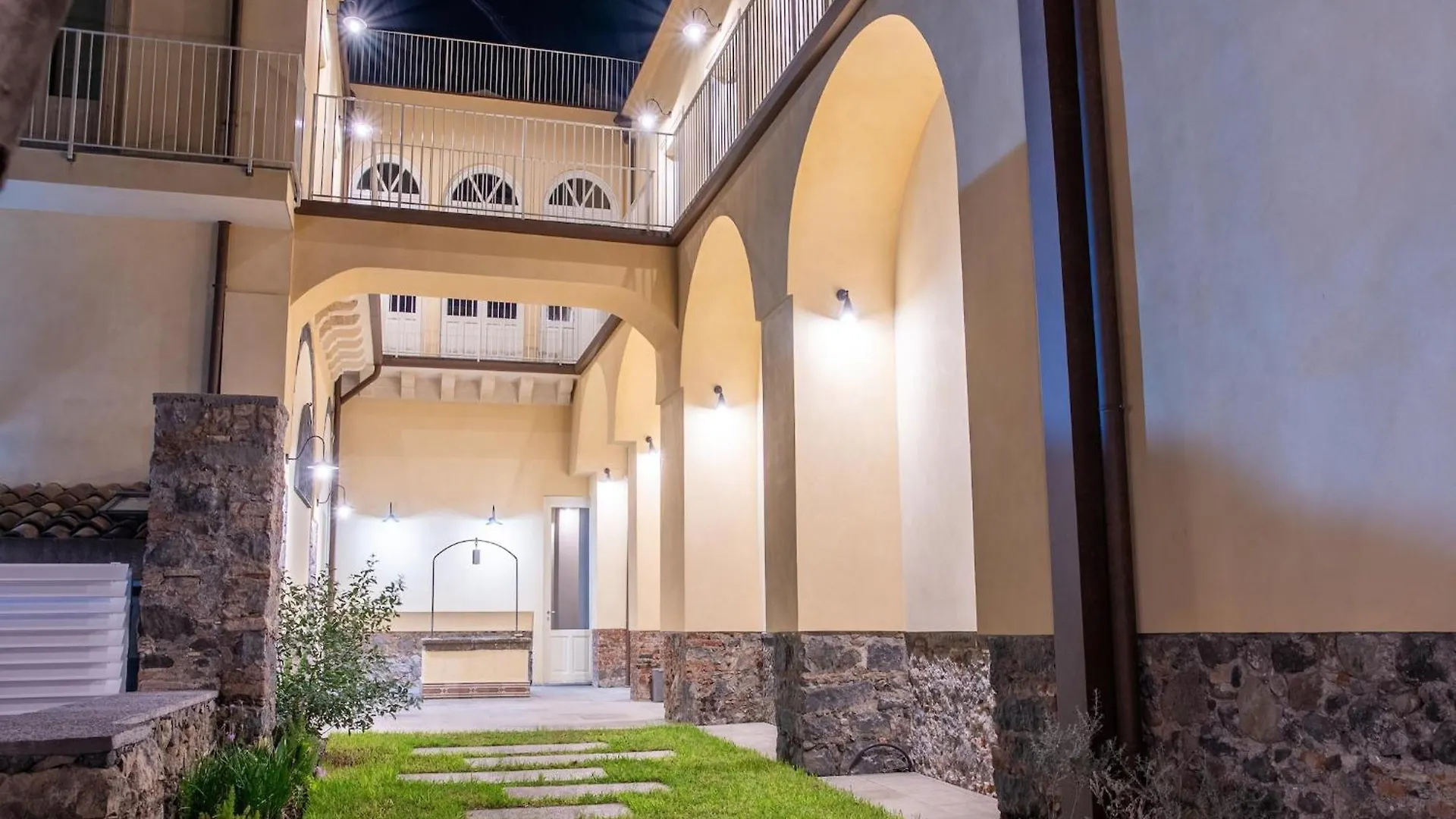 Luxurious Apartment With Pool In Giarre