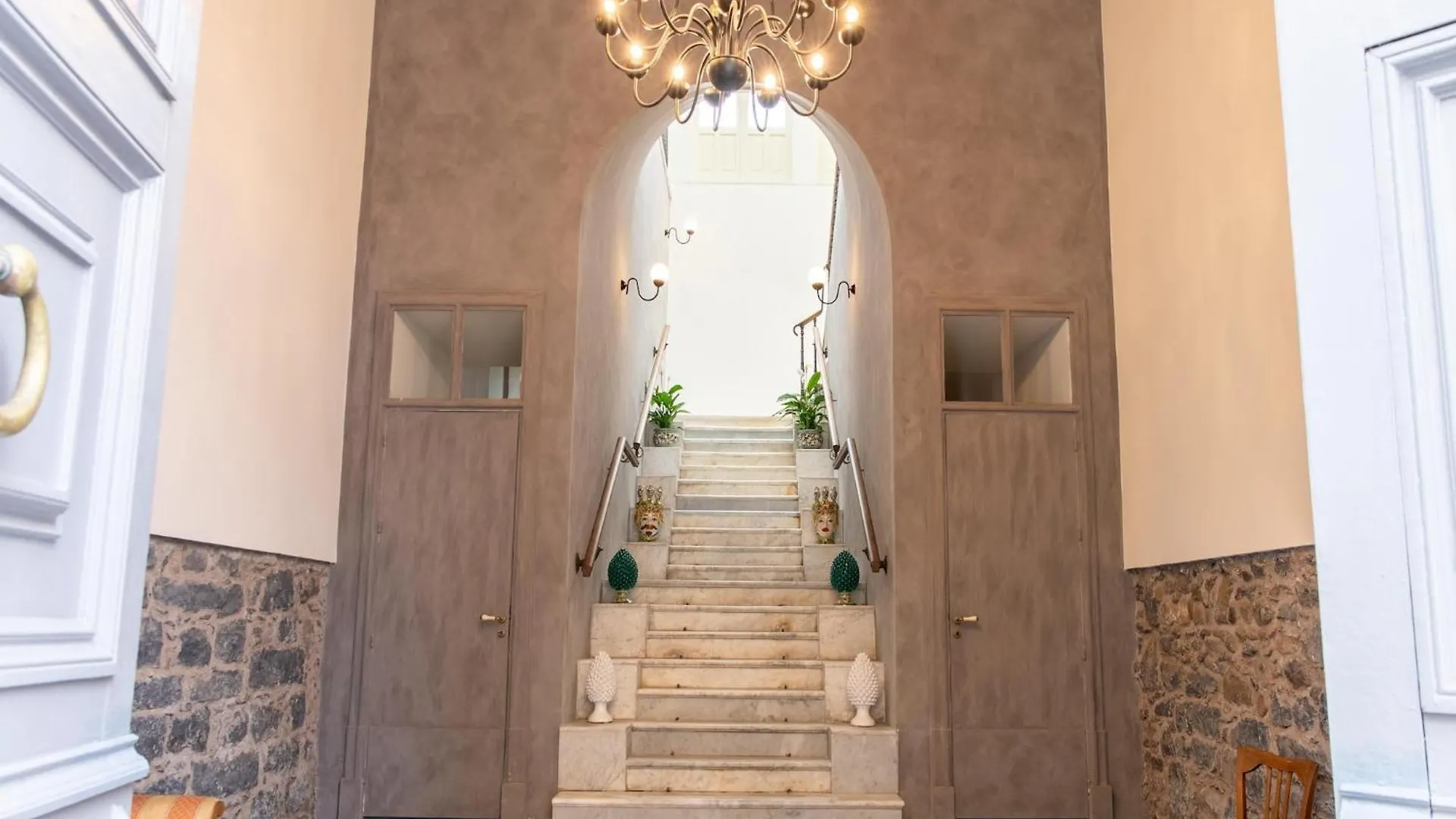 Luxurious Apartment With Pool In Giarre