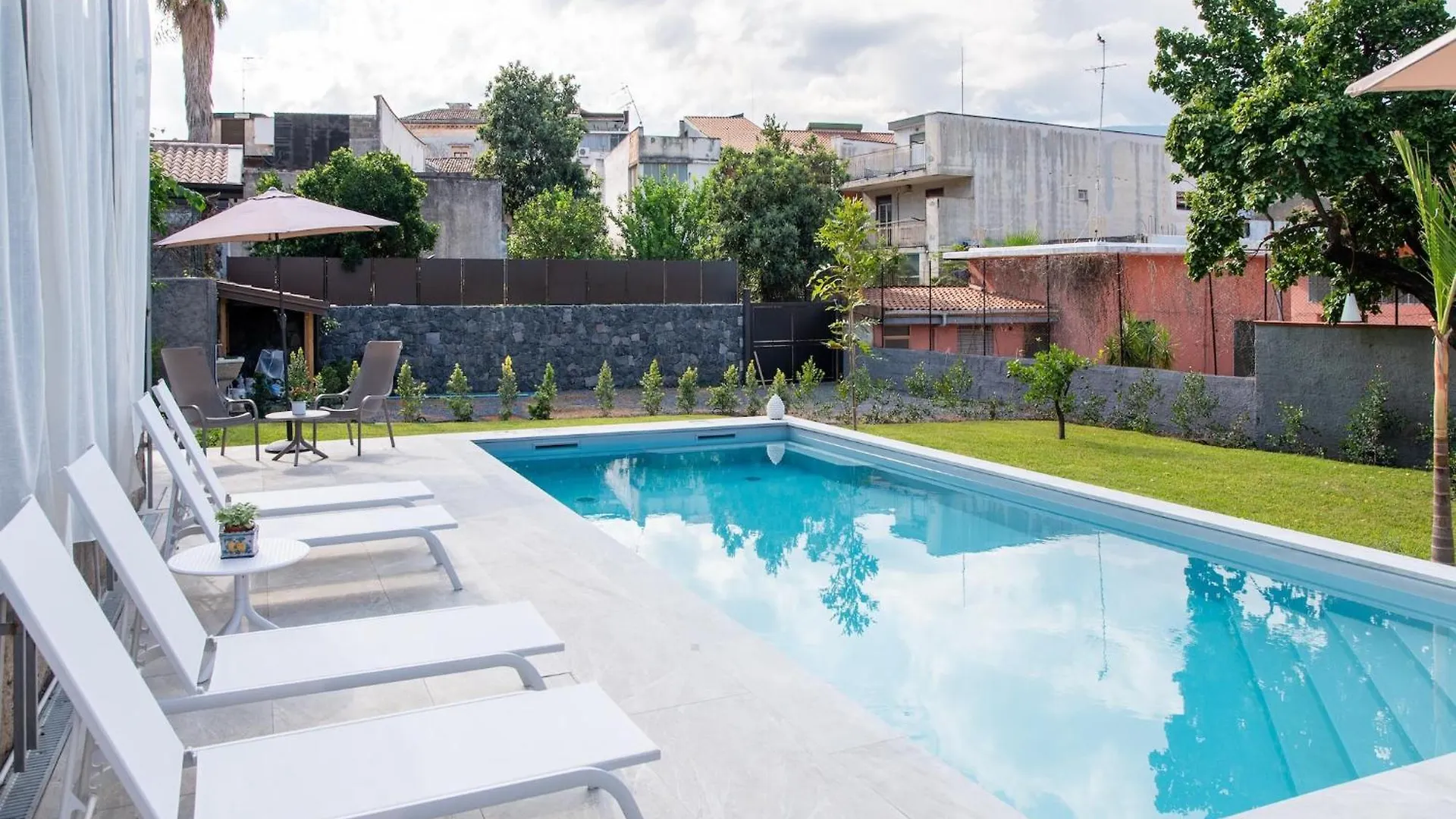 Luxurious Apartment With Pool In Giarre