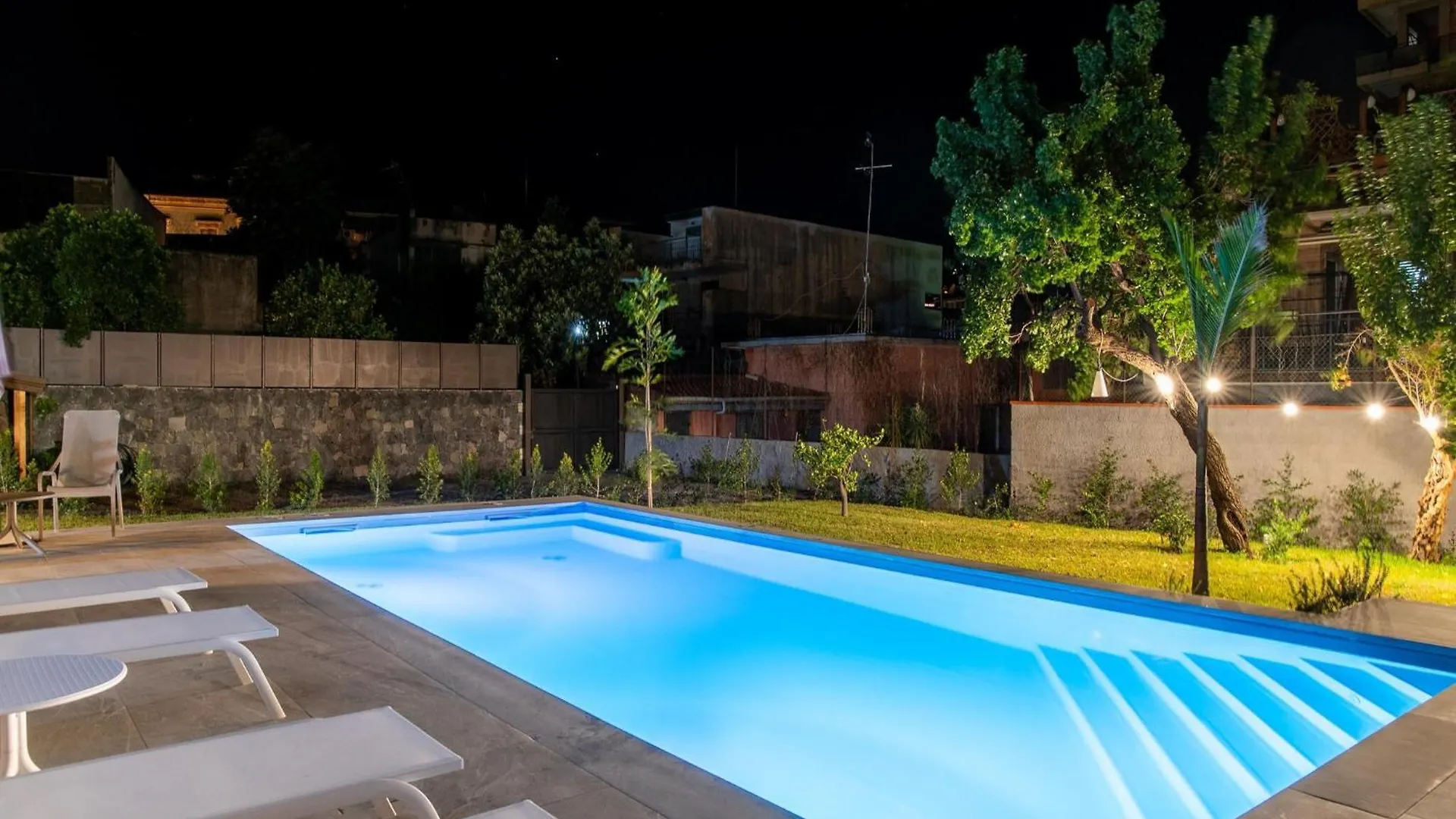 Luxurious Apartment With Pool In Giarre